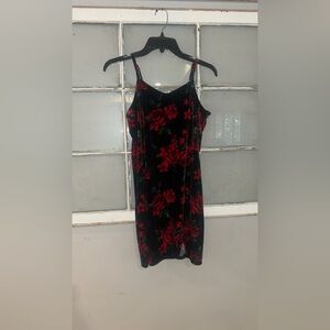 Junior girls black velvet Mini Dress with roses size XL